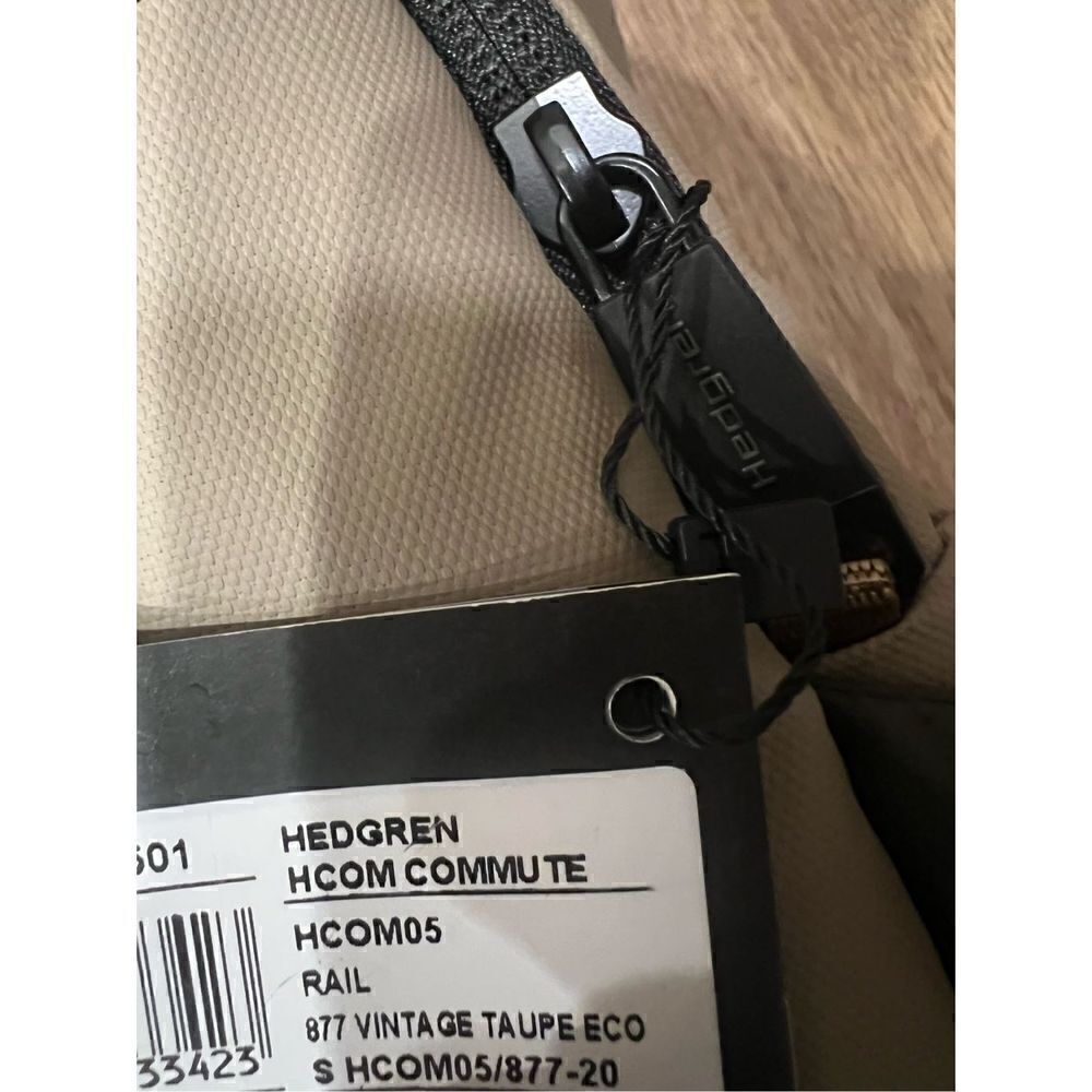 HEDGREN HCOM COMMUTE HCOM05 RAIL 877 VINTAGE TAUPE ECO NWT - Picture 4 of 4